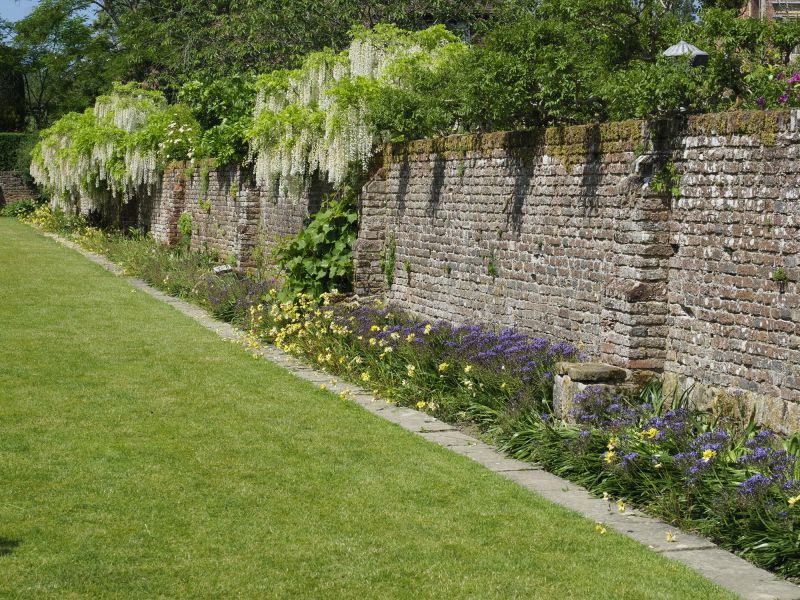 Garden Wall Construction
